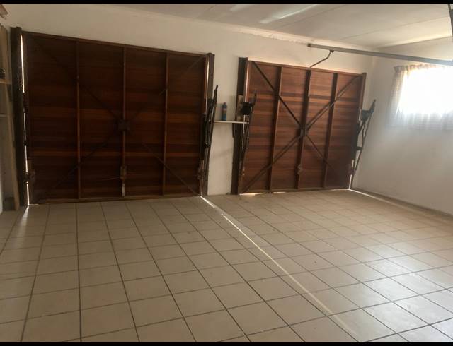 2 bed property to rent in POLLAK PARK